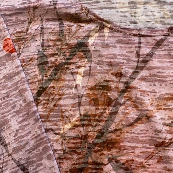 Orvis top. Size Medium. NWOT. Excellent condition. - Picture 3 of 4